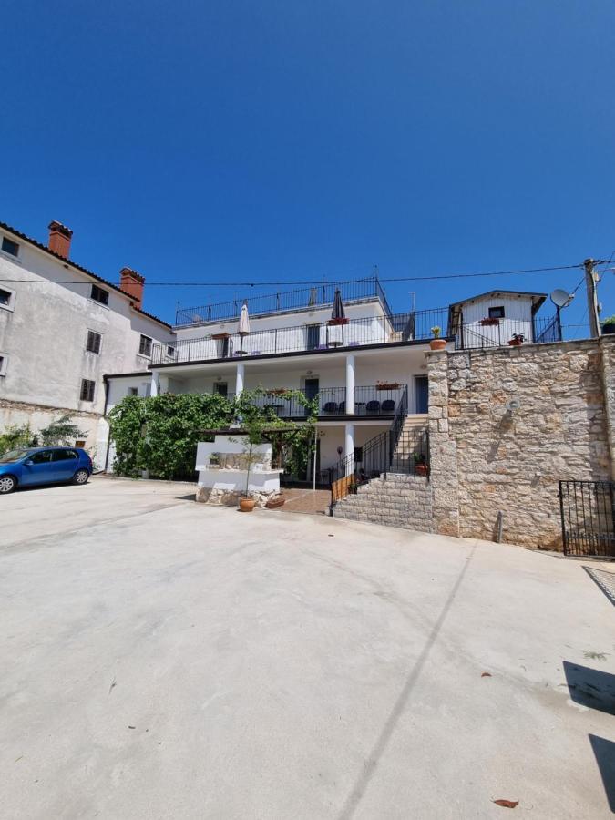 Apartments Residenz Labinci - Einzeln Haus Casa Rustica Kaštelir 외부 사진